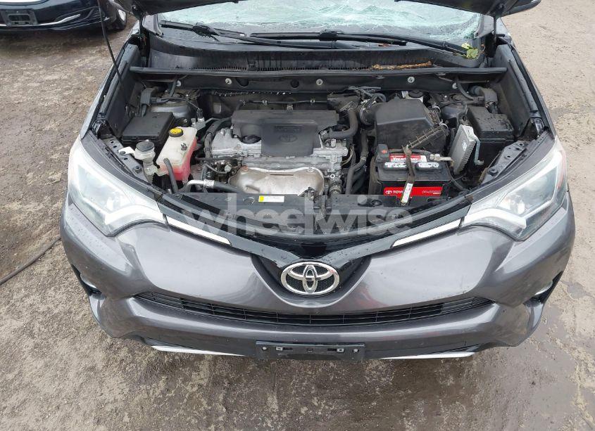Photo 10 of 2016 Toyota Rav4 XLE (VIN 2T3RFREV5GW534874)