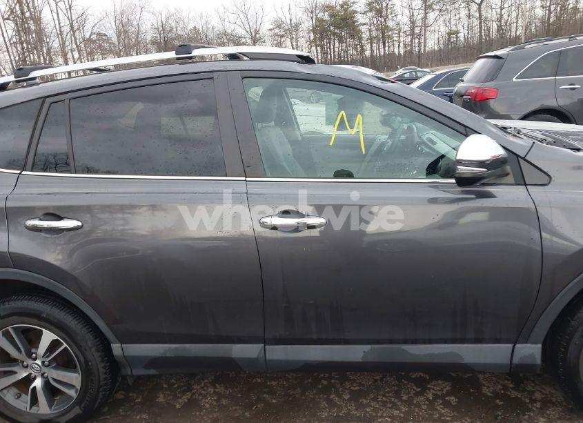 Photo 13 of 2016 Toyota Rav4 XLE (VIN 2T3RFREV5GW534874)