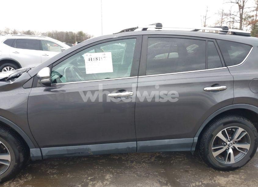 Photo 14 of 2016 Toyota Rav4 XLE (VIN 2T3RFREV5GW534874)