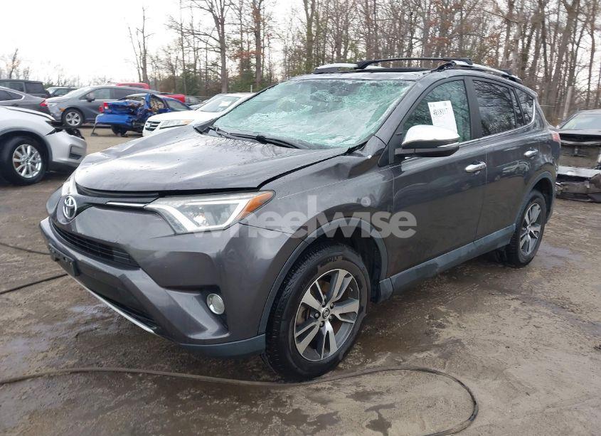 Photo 2 of 2016 Toyota Rav4 XLE (VIN 2T3RFREV5GW534874)