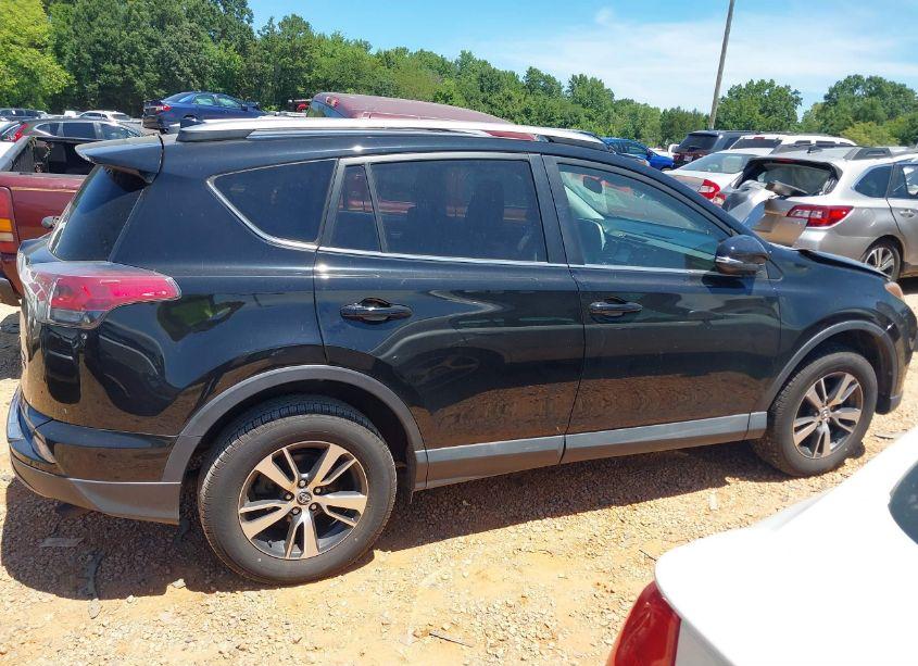 Photo 13 of 2017 Toyota Rav4 XLE (VIN 2T3RFREV5HW642171)