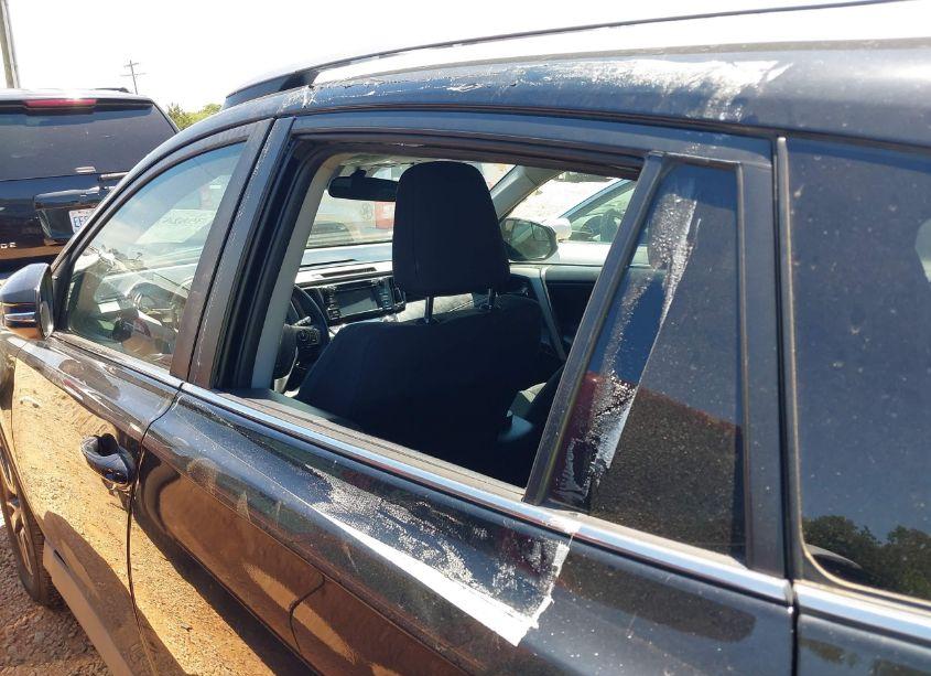 Photo 17 of 2017 Toyota Rav4 XLE (VIN 2T3RFREV5HW642171)