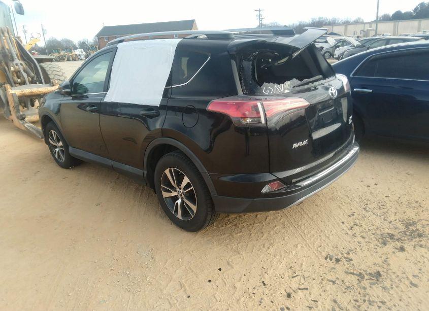 Photo 3 of 2017 Toyota Rav4 XLE (VIN 2T3RFREV5HW642171)