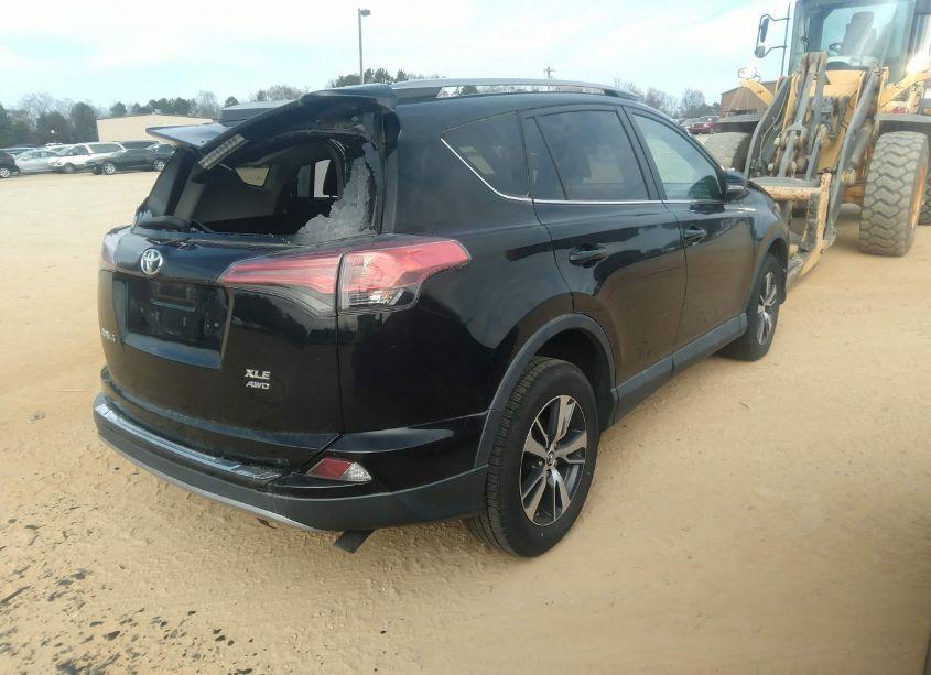 Photo 4 of 2017 Toyota Rav4 XLE (VIN 2T3RFREV5HW642171)