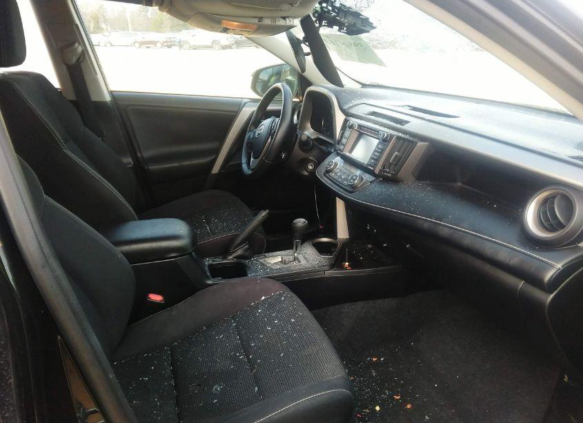 Photo 5 of 2017 Toyota Rav4 XLE (VIN 2T3RFREV5HW642171)