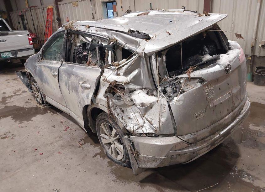 Photo 3 of 2017 Toyota Rav4 XLE (VIN 2T3RFREV5HW658435)