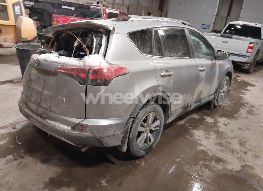 Photo 4 of 2017 Toyota Rav4 XLE (VIN 2T3RFREV5HW658435)