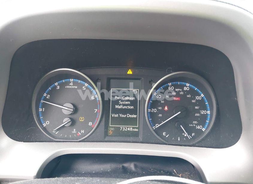 Photo 7 of 2018 Toyota Rav4 XLE (VIN 2T3RFREV5JW704884)