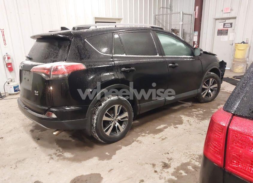 Photo 4 of 2018 Toyota Rav4 ADVENTURE/XLE (VIN 2T3RFREV5JW753566)