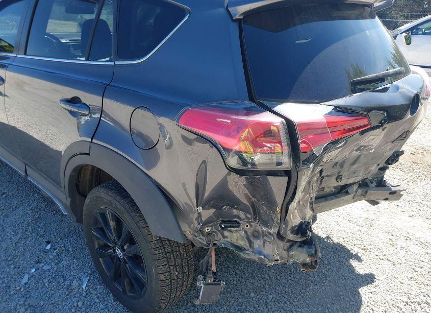 Photo 18 of 2018 Toyota Rav4 ADVENTURE (VIN 2T3RFREV5JW810171)