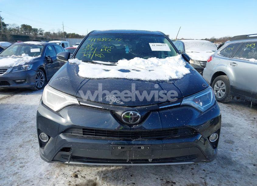 Photo 12 of 2018 Toyota Rav4 XLE (VIN 2T3RFREV5JW814110)