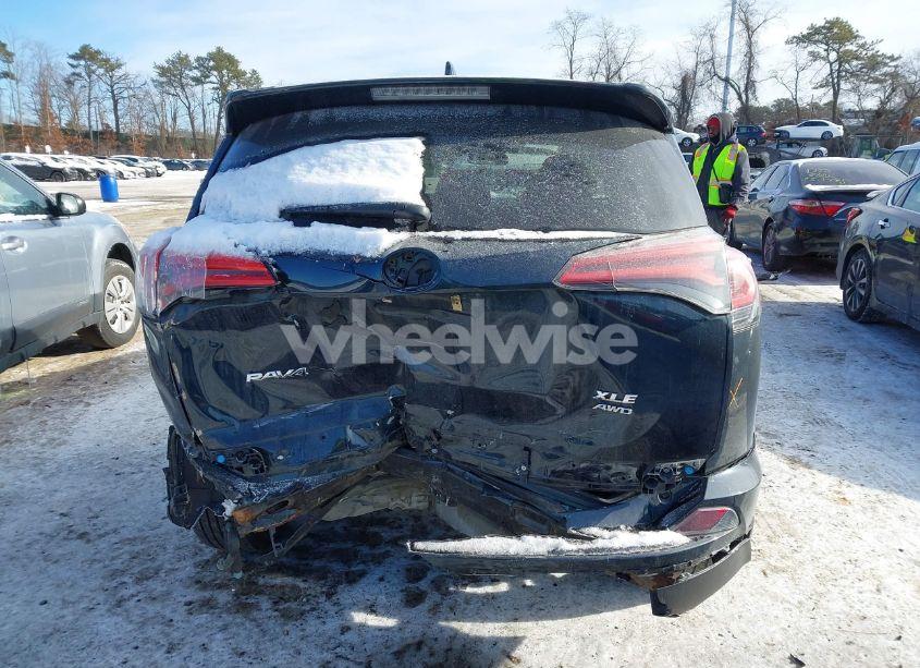 Photo 16 of 2018 Toyota Rav4 XLE (VIN 2T3RFREV5JW814110)