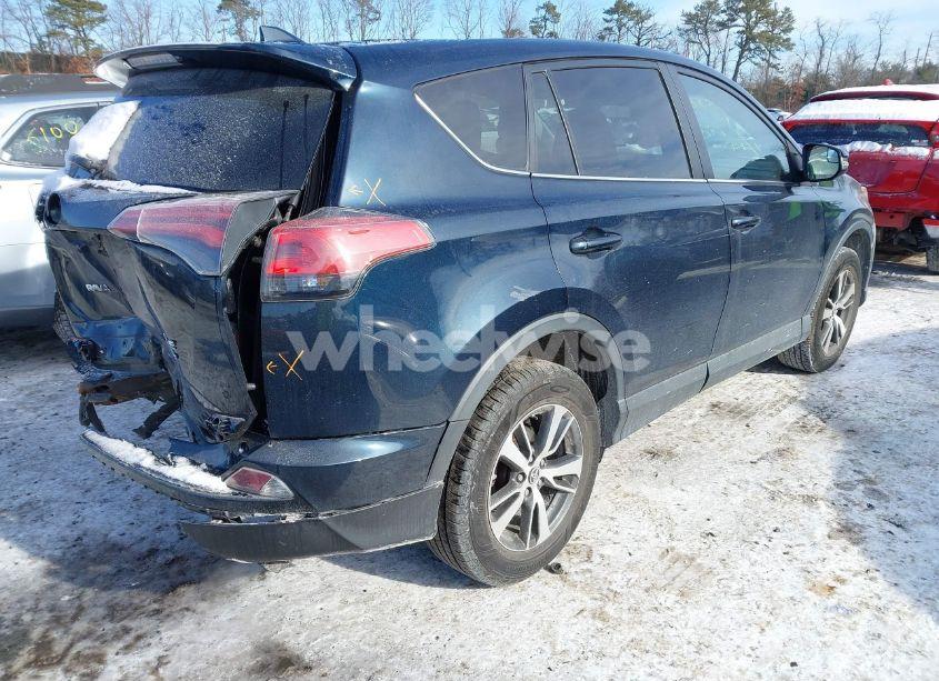 Photo 4 of 2018 Toyota Rav4 XLE (VIN 2T3RFREV5JW814110)