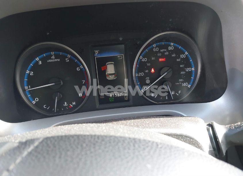 Photo 7 of 2018 Toyota Rav4 XLE (VIN 2T3RFREV5JW814110)