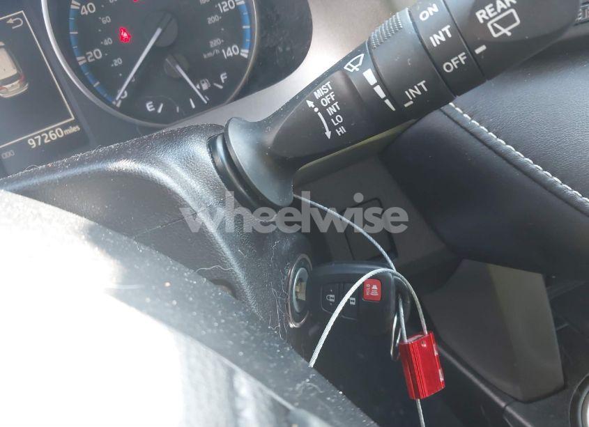 Photo 11 of 2018 Toyota Rav4 XLE (VIN 2T3RFREV5JW819436)