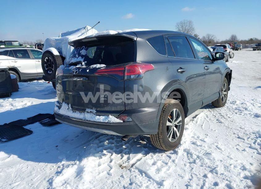 Photo 16 of 2018 Toyota Rav4 XLE (VIN 2T3RFREV5JW819436)