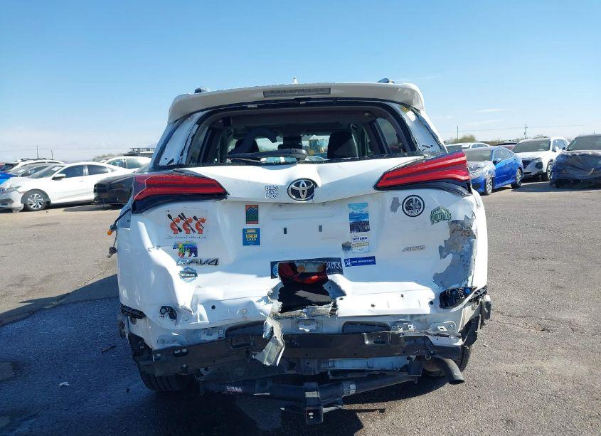 Photo 17 of 2018 Toyota Rav4 ADVENTURE/XLE (VIN 2T3RFREV5JW855403)