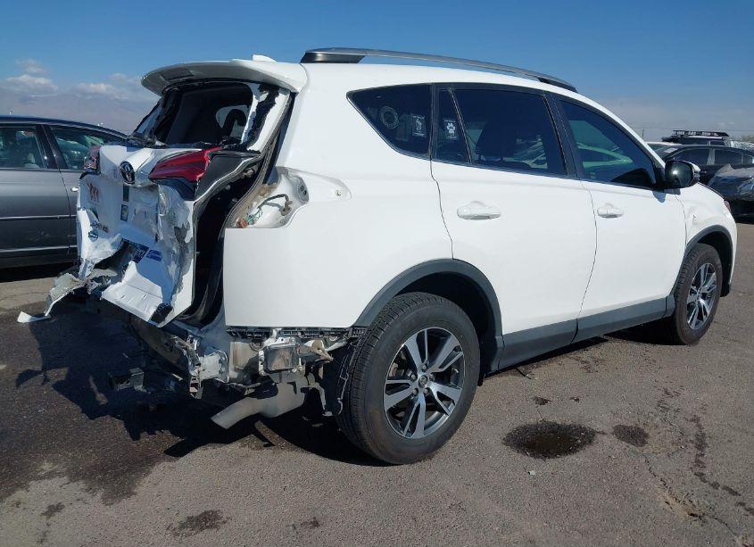 Photo 4 of 2018 Toyota Rav4 ADVENTURE/XLE (VIN 2T3RFREV5JW855403)