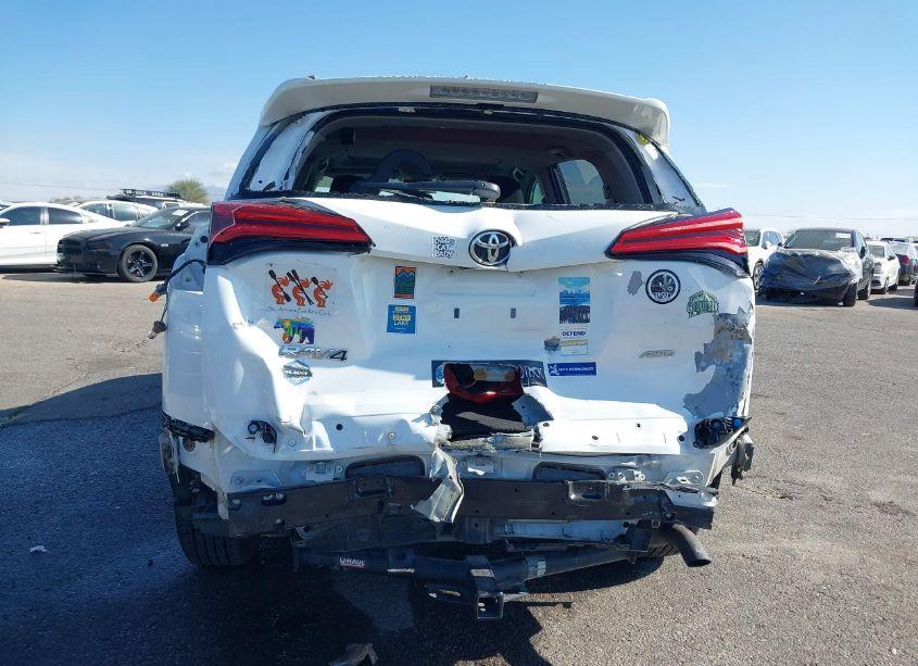 Photo 6 of 2018 Toyota Rav4 ADVENTURE/XLE (VIN 2T3RFREV5JW855403)