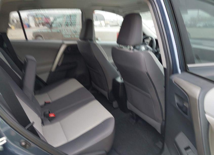 Photo 8 of 2013 Toyota Rav4 XLE (VIN 2T3RFREV6DW029406)