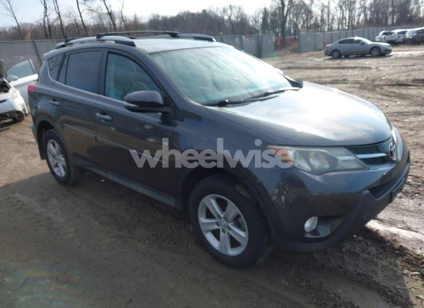 2013 Toyota Rav4 XLE (VIN 2T3RFREV6DW059618) main photo