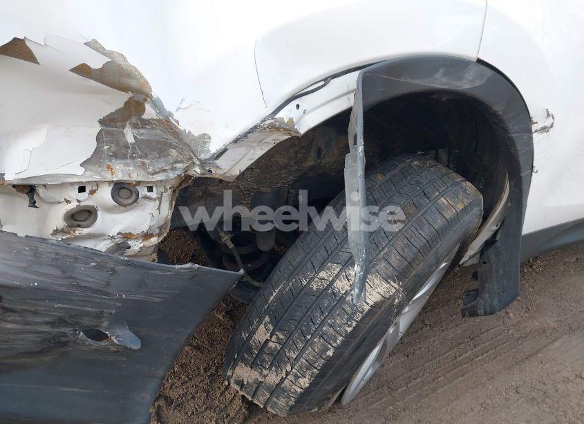 Photo 17 of 2013 Toyota Rav4 XLE (VIN 2T3RFREV6DW106131)