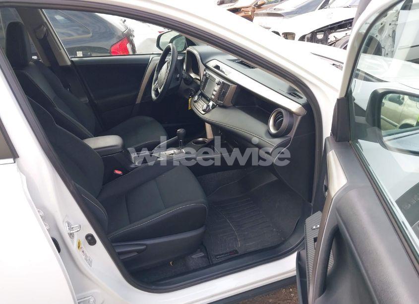 Photo 5 of 2013 Toyota Rav4 XLE (VIN 2T3RFREV6DW106131)