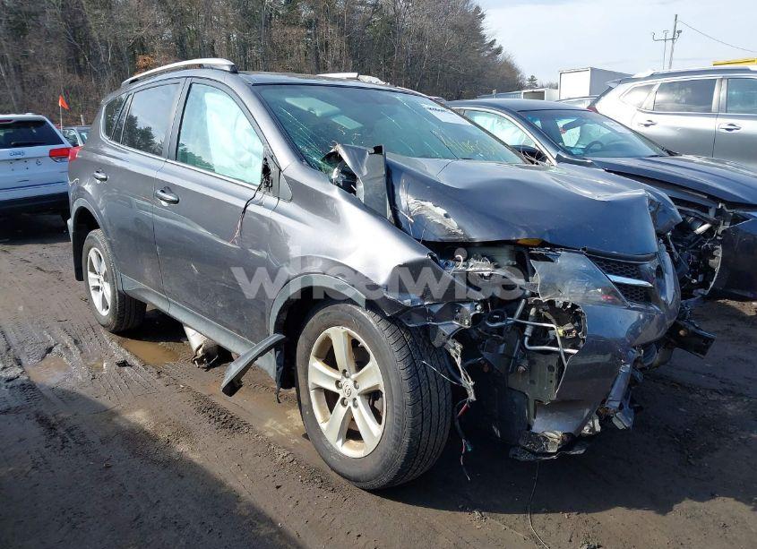 2014 Toyota Rav4 XLE (VIN 2T3RFREV6EW156366) main photo