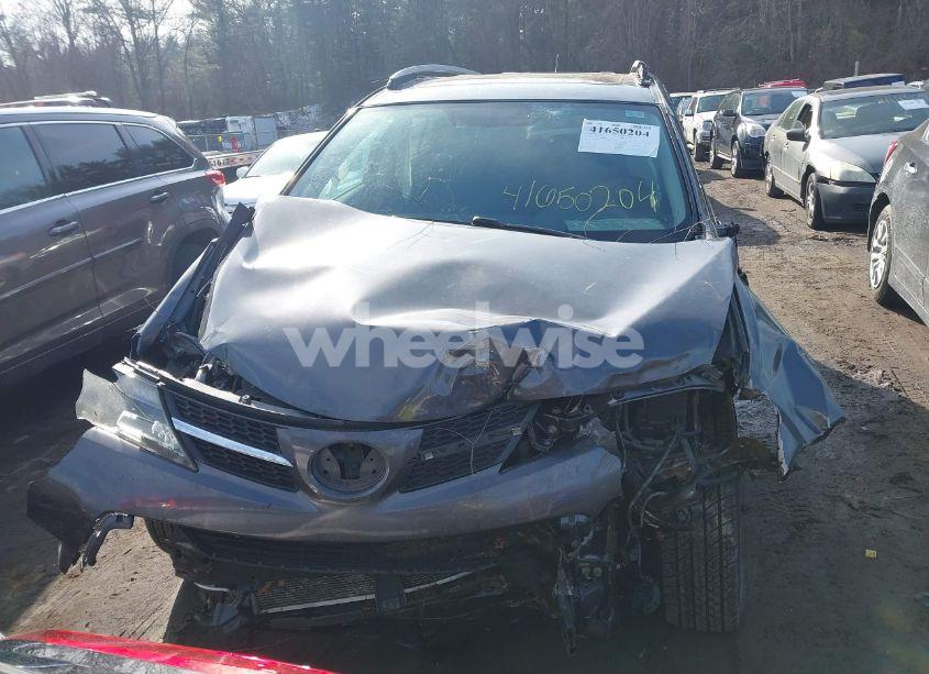 Photo 6 of 2014 Toyota Rav4 XLE (VIN 2T3RFREV6EW156366)