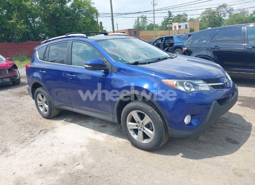 2015 Toyota Rav4 XLE (VIN 2T3RFREV6FW263676) main photo