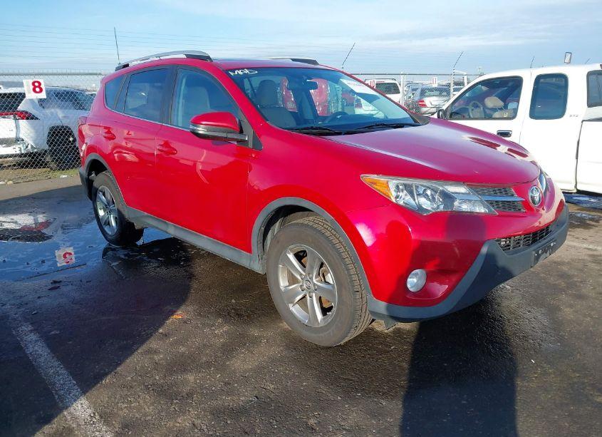 2015 Toyota Rav4 XLE (VIN 2T3RFREV6FW268294) main photo