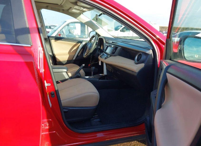 Photo 5 of 2015 Toyota Rav4 XLE (VIN 2T3RFREV6FW268294)