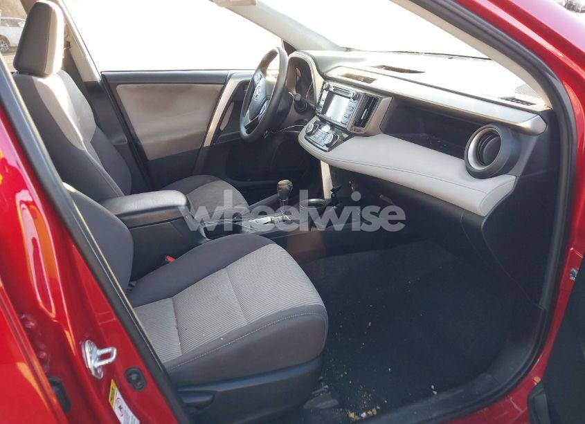 Photo 5 of 2015 Toyota Rav4 XLE (VIN 2T3RFREV6FW272040)