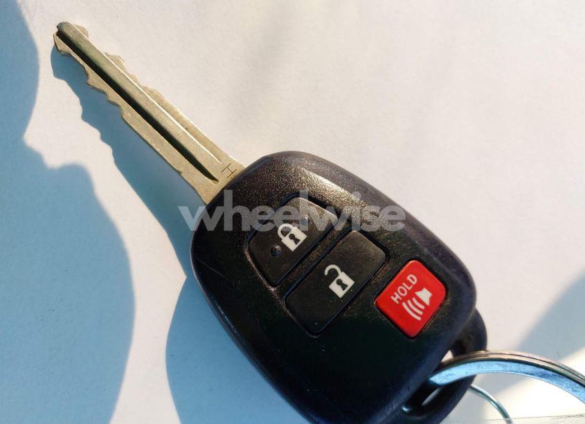 Photo 11 of 2015 Toyota Rav4 XLE (VIN 2T3RFREV6FW307157)