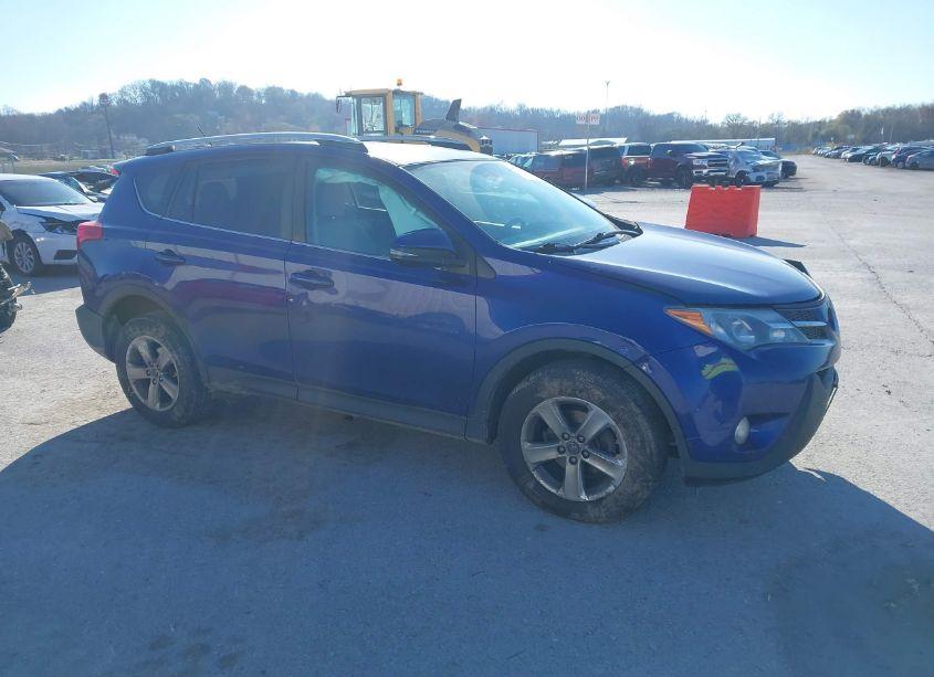 2015 Toyota Rav4 XLE (VIN 2T3RFREV6FW312049) main photo