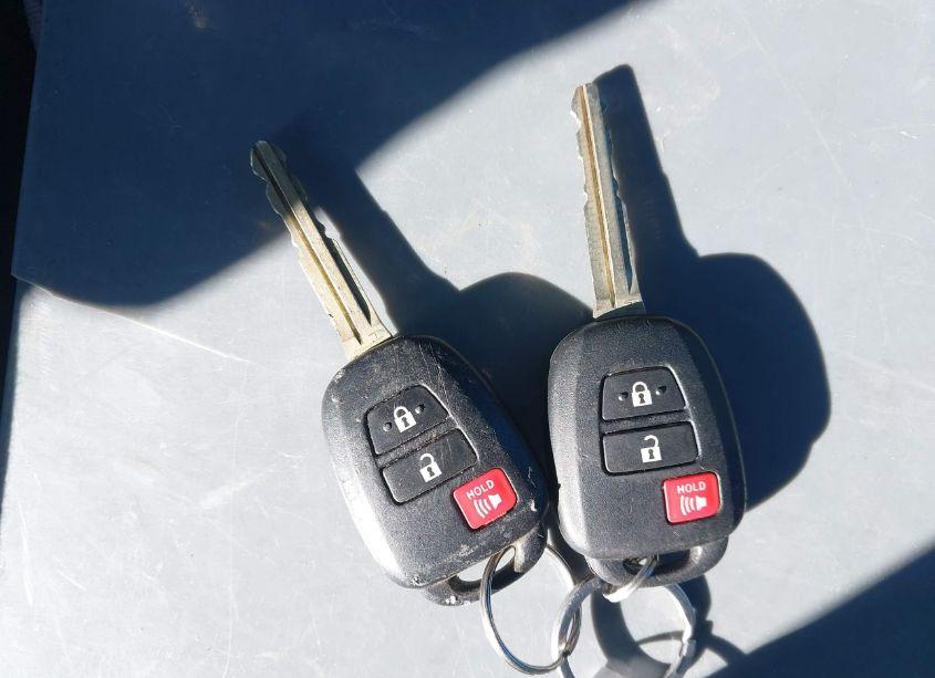 Photo 11 of 2015 Toyota Rav4 XLE (VIN 2T3RFREV6FW312049)