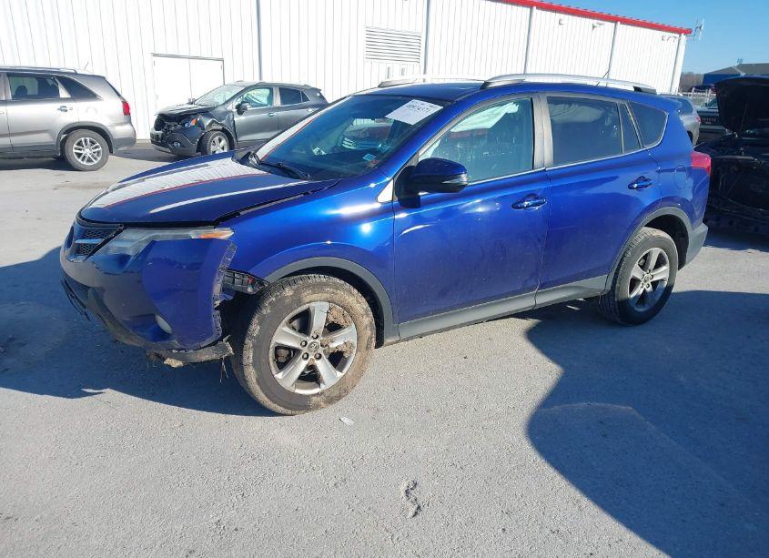 Photo 2 of 2015 Toyota Rav4 XLE (VIN 2T3RFREV6FW312049)