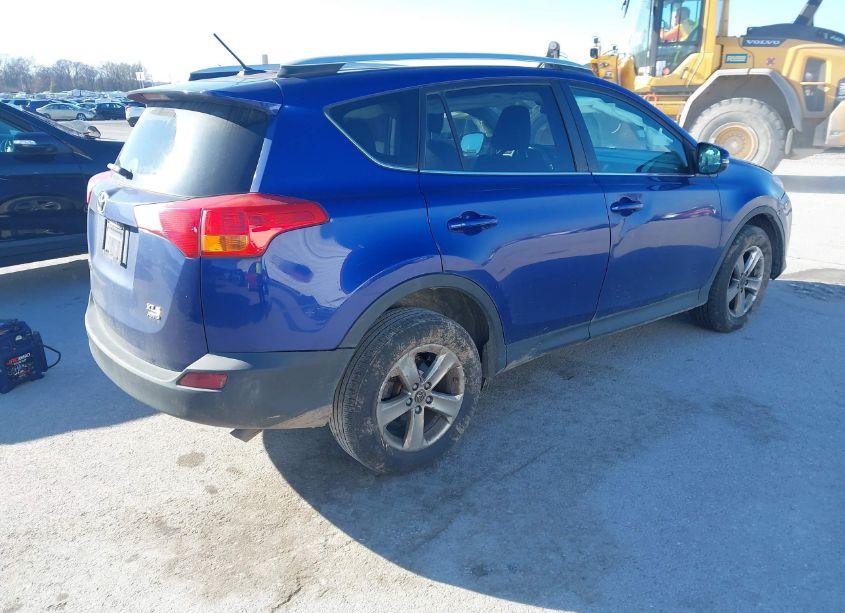Photo 4 of 2015 Toyota Rav4 XLE (VIN 2T3RFREV6FW312049)