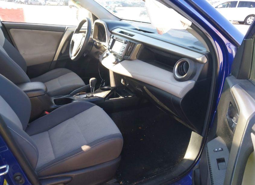 Photo 5 of 2015 Toyota Rav4 XLE (VIN 2T3RFREV6FW312049)