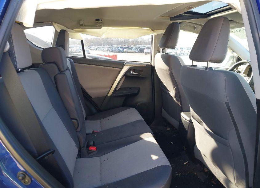 Photo 8 of 2015 Toyota Rav4 XLE (VIN 2T3RFREV6FW312049)