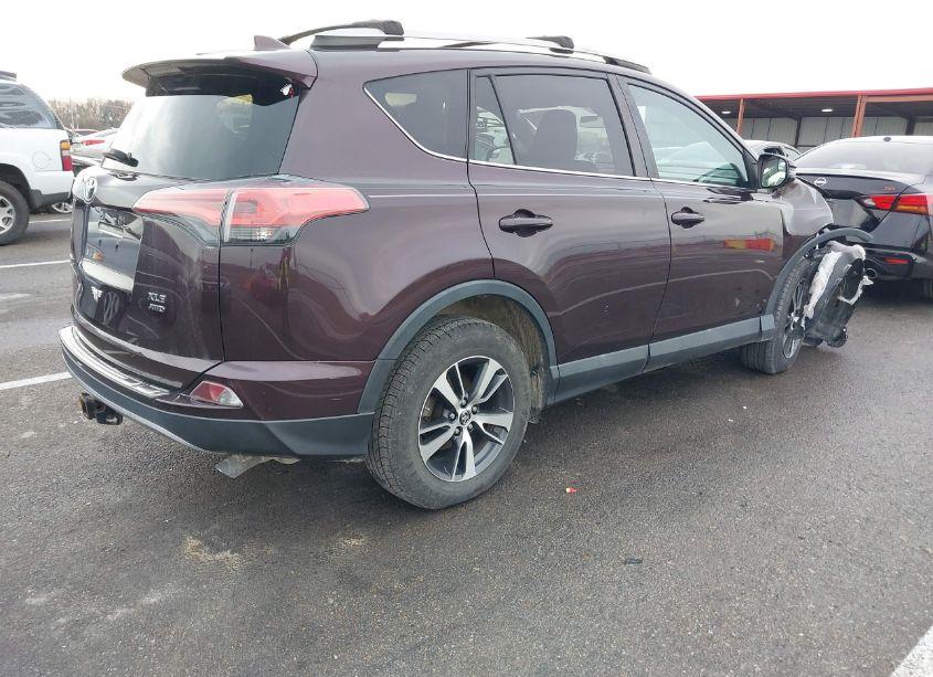 Photo 4 of 2017 Toyota Rav4 XLE (VIN 2T3RFREV6HW610233)