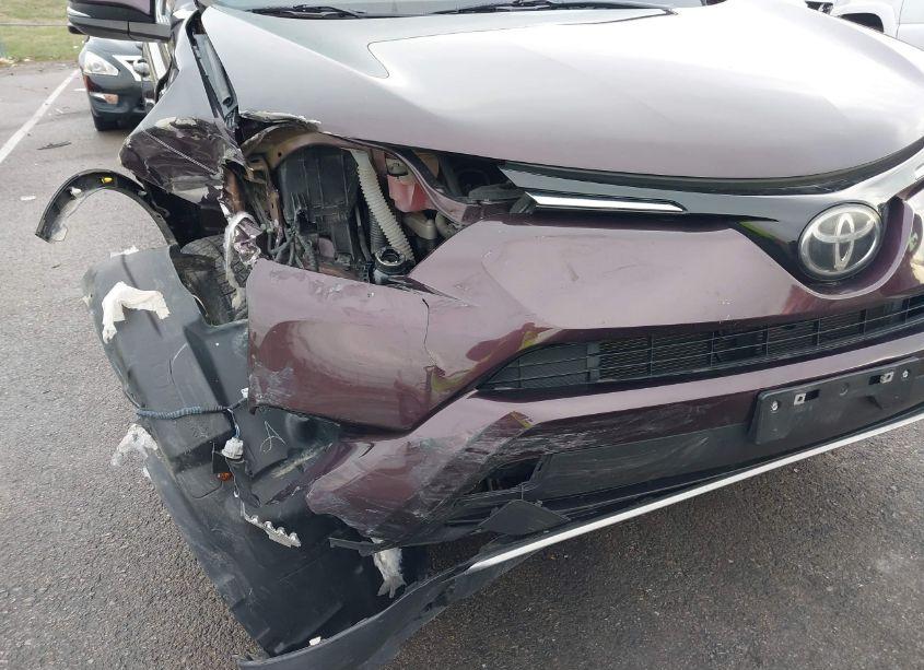 Photo 6 of 2017 Toyota Rav4 XLE (VIN 2T3RFREV6HW610233)