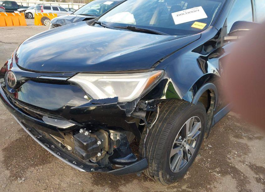 Photo 6 of 2017 Toyota Rav4 XLE (VIN 2T3RFREV6HW614539)