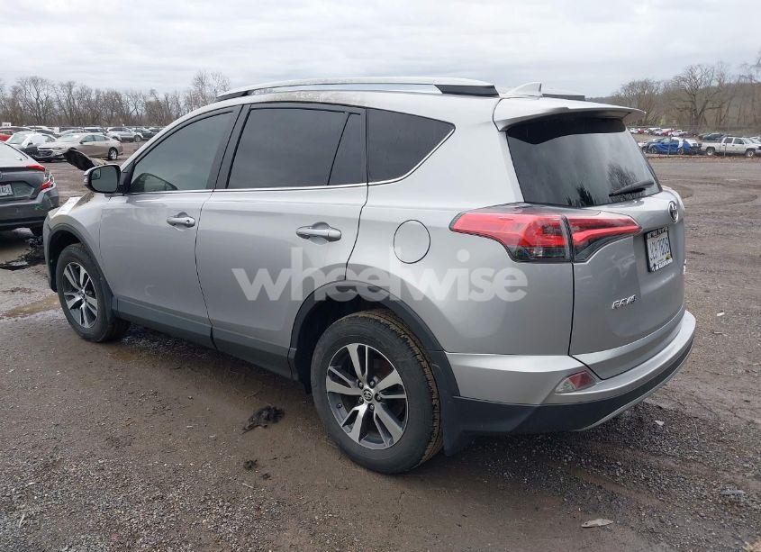 Photo 3 of 2017 Toyota Rav4 XLE (VIN 2T3RFREV6HW655818)