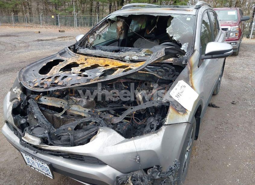 Photo 6 of 2017 Toyota Rav4 XLE (VIN 2T3RFREV6HW655818)