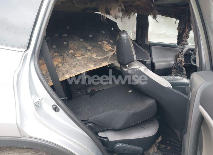 Photo 8 of 2017 Toyota Rav4 XLE (VIN 2T3RFREV6HW655818)