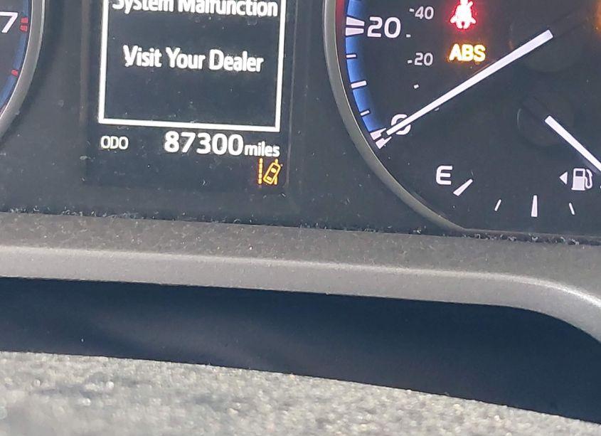 Photo 15 of 2018 Toyota Rav4 XLE (VIN 2T3RFREV6JW839677)