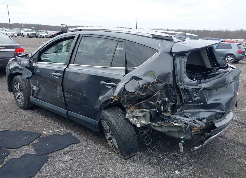 Photo 3 of 2018 Toyota Rav4 XLE (VIN 2T3RFREV6JW839677)