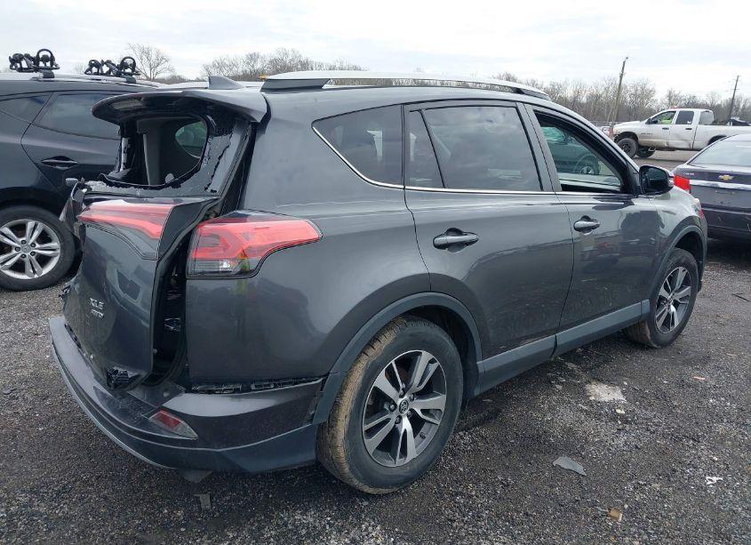 Photo 4 of 2018 Toyota Rav4 XLE (VIN 2T3RFREV6JW839677)