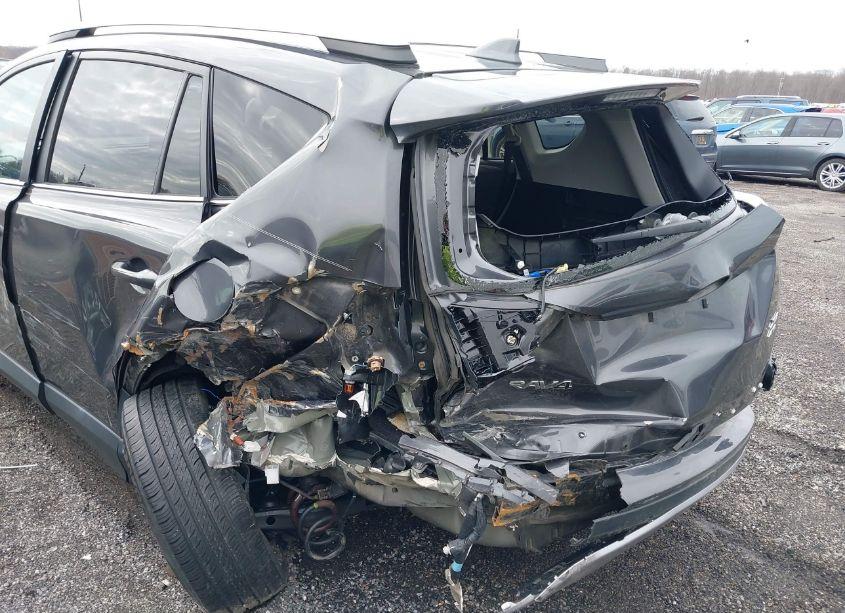 Photo 6 of 2018 Toyota Rav4 XLE (VIN 2T3RFREV6JW839677)